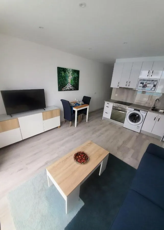 Atlantic View 1B 2 Bedrooms Ground Floor, Complex Featured On A Place In The Sun 卡门港 0*,
