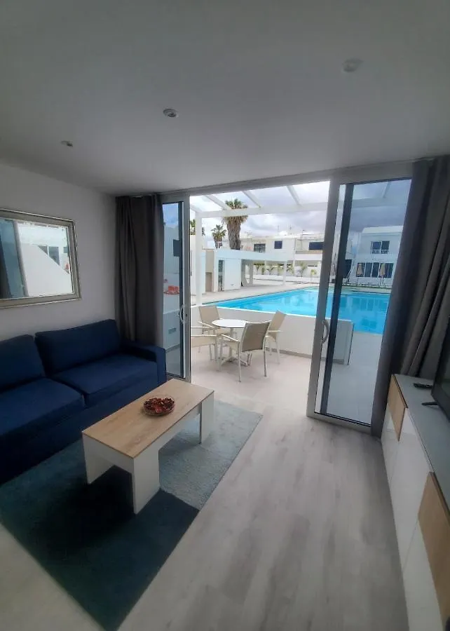 Atlantic View 1B 2 Bedrooms Ground Floor, Complex Featured On A Place In The Sun 卡门港