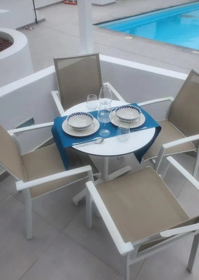 Atlantic View 1B 2 Bedrooms Ground Floor, Complex Featured On A Place In The Sun 卡门港 公寓