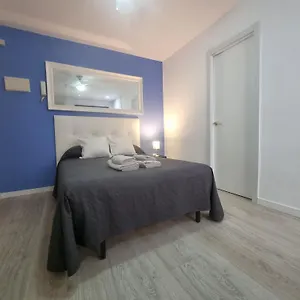 https://apartamento-en-torremolinos-plaza-de-andalucia.es-andalucia.com