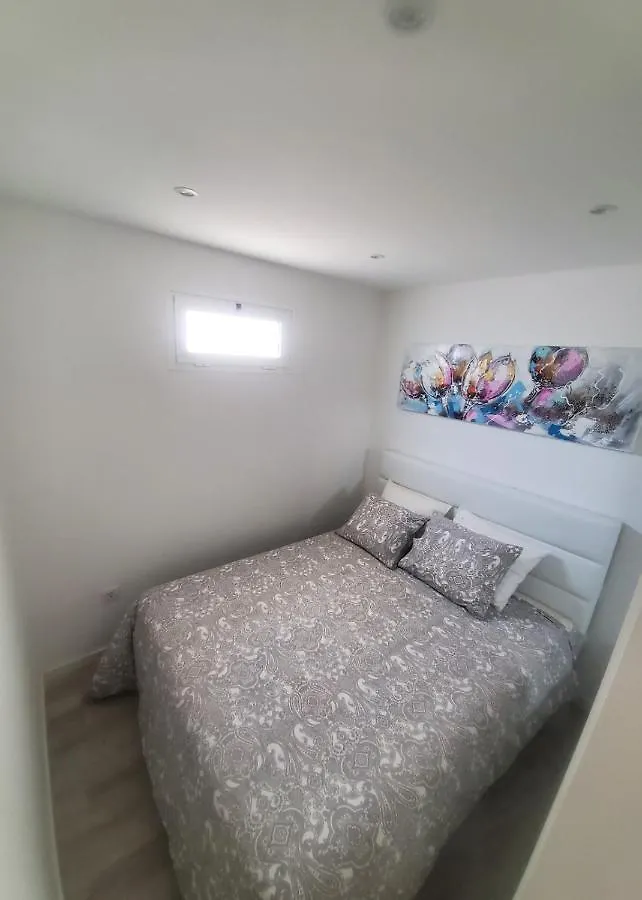 Apartment Atlantic View 1B 2 Bedrooms Ground Floor, Complex Featured On A Place In The Sun Puerto del Carmen